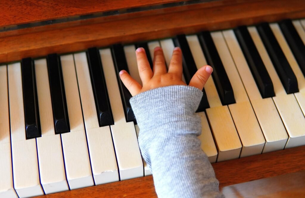 hand 4564379 1920
